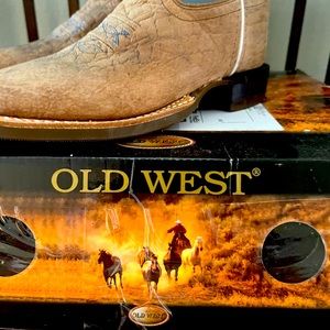 *Brand New* with Tag! Old West Cowboy Boots Square Toed